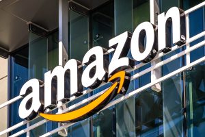 Amazon Announces Upbeat Earnings & Revenue Outlook